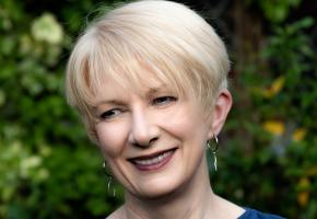 Vinul Moldovei, o legendă vie! Un masterclass Caroline Gilby